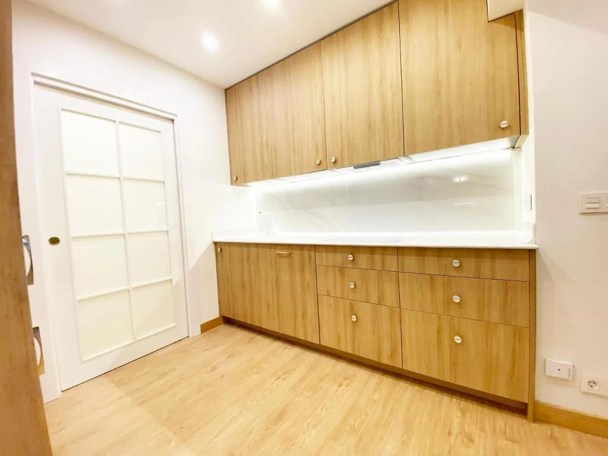 Paradise Luxurious Apartment, Free Parking, 3 Double Rooms, 4 Beds, Terrace, Jacuzzi, New سان سيباستيان 0*,